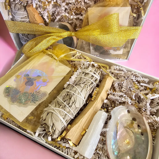 Customizable Healing Smudge Kit Gift Box with Crystal, Sage, Palo Santo, Abalone Shell and Selenite